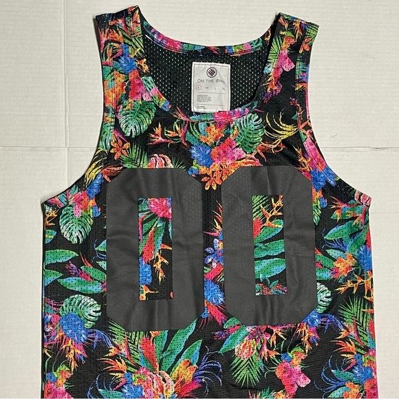 On the Byas Jersey Mens Small Black Multicolor Floral Allover Print Tank Top #00 - Picture 2 of 9